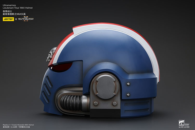 Ultramarines Lieutenant Titus' MKX Helmet - view 11