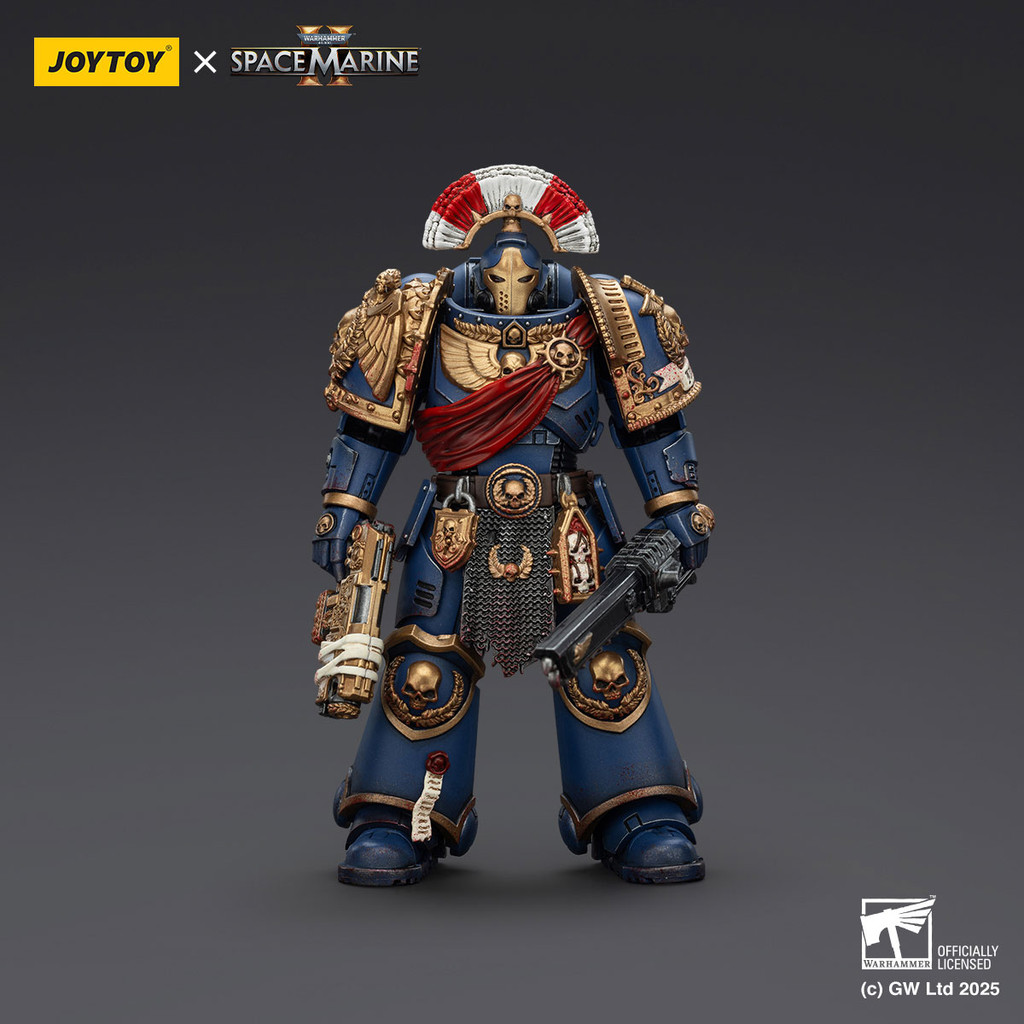 Ultramarines Relic Secundus Armour with Artificer bolt rifle, chainsword and bolt pistol - view 2