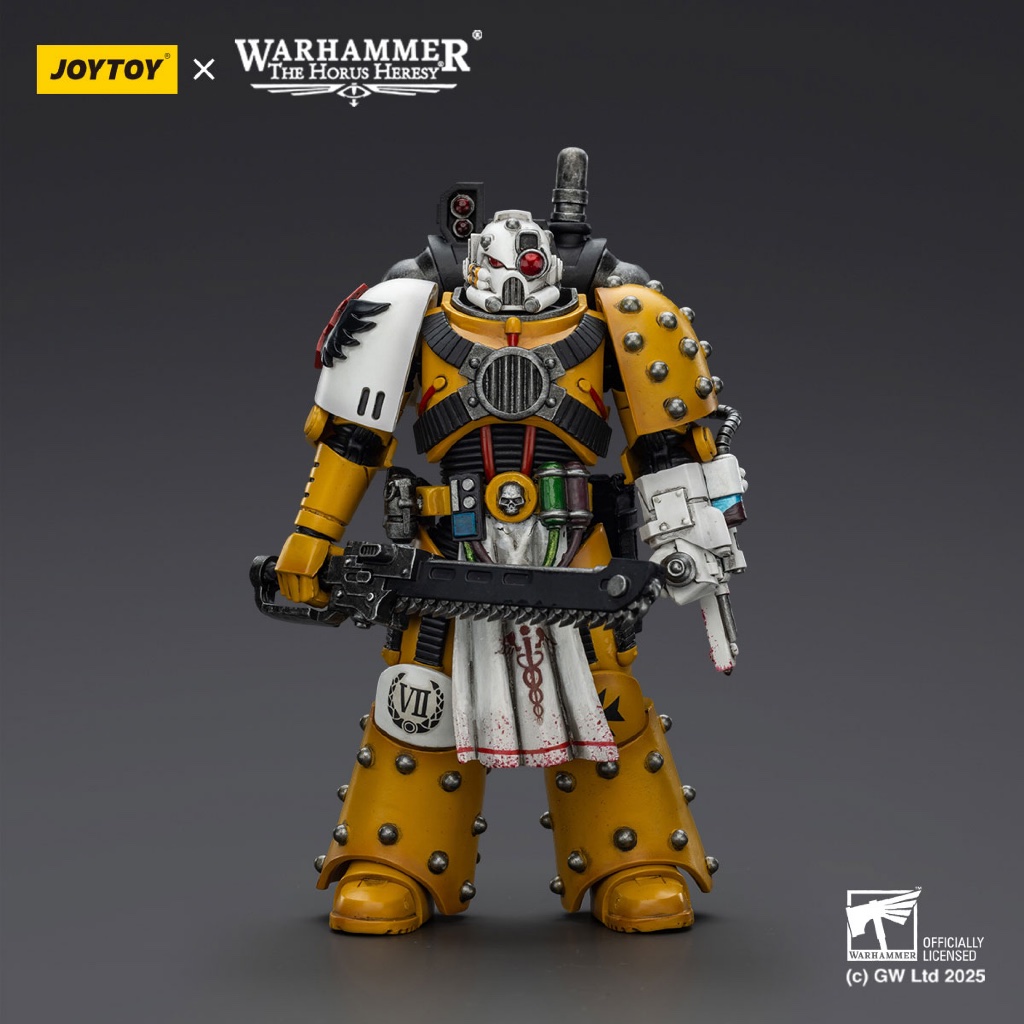 Imperial Fists Legion Apothecary - view 2