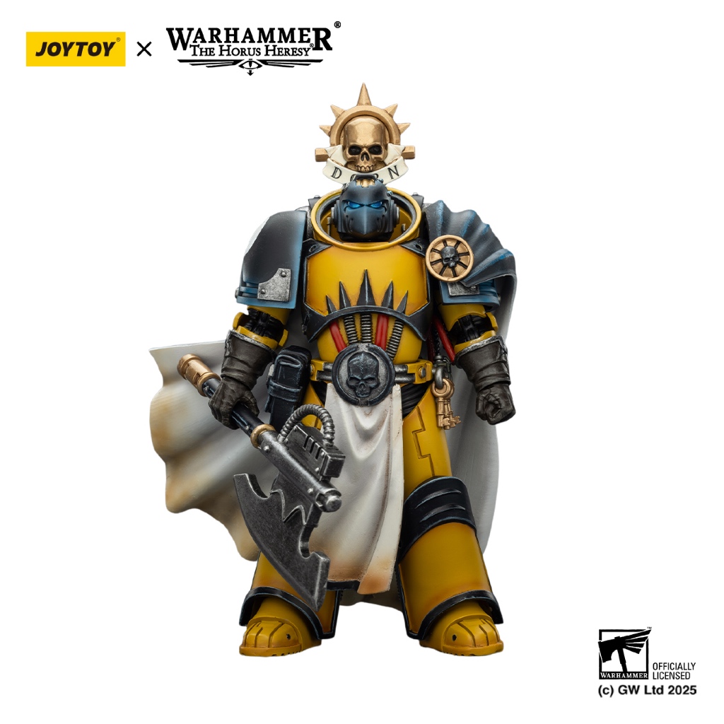 Imperial Fists Librarian Consul with Force Axe and Bolt Pistol - view 2