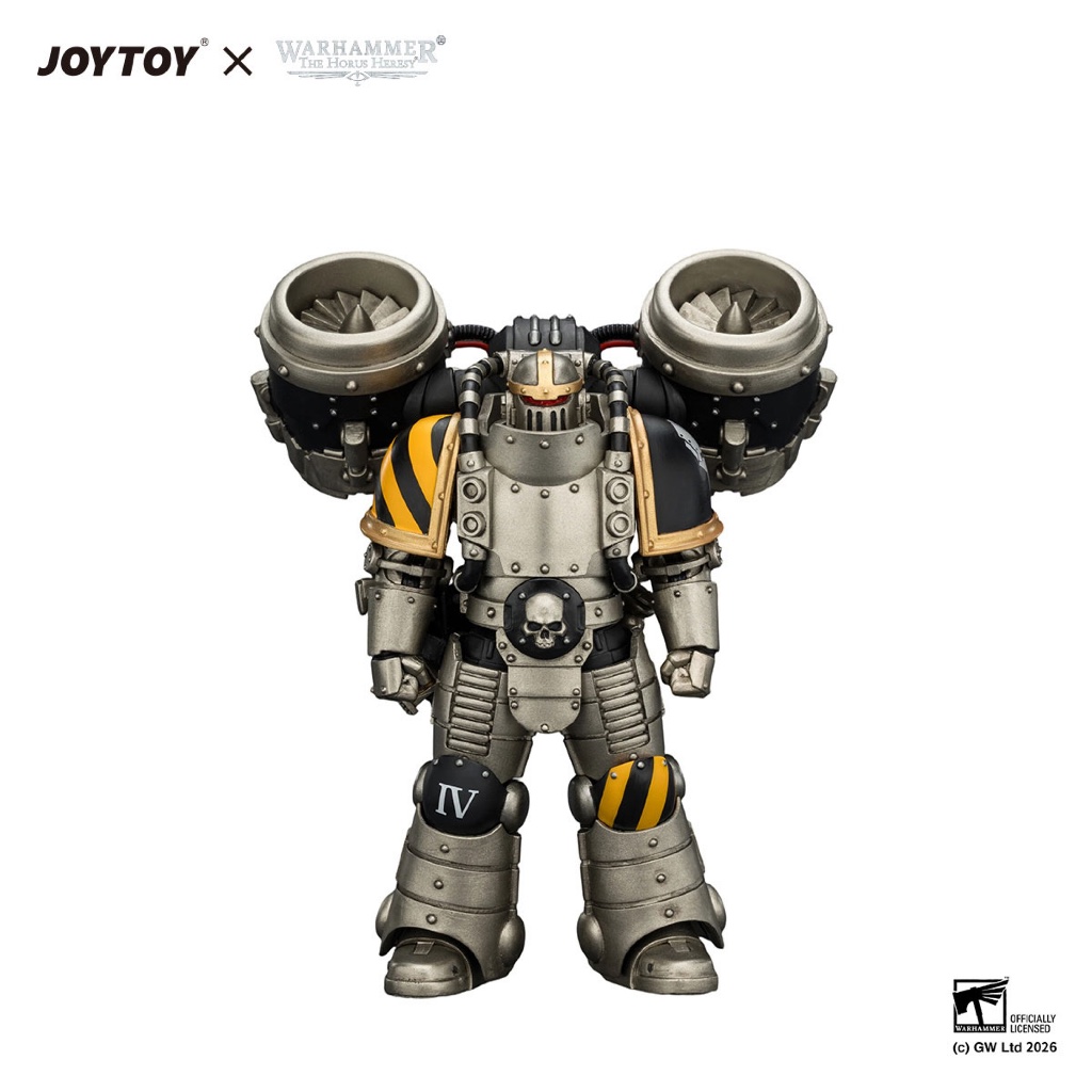 Iron Warriors MkII Assault Legionary2 with Bolt pistol & Heavy chain axe - view 2