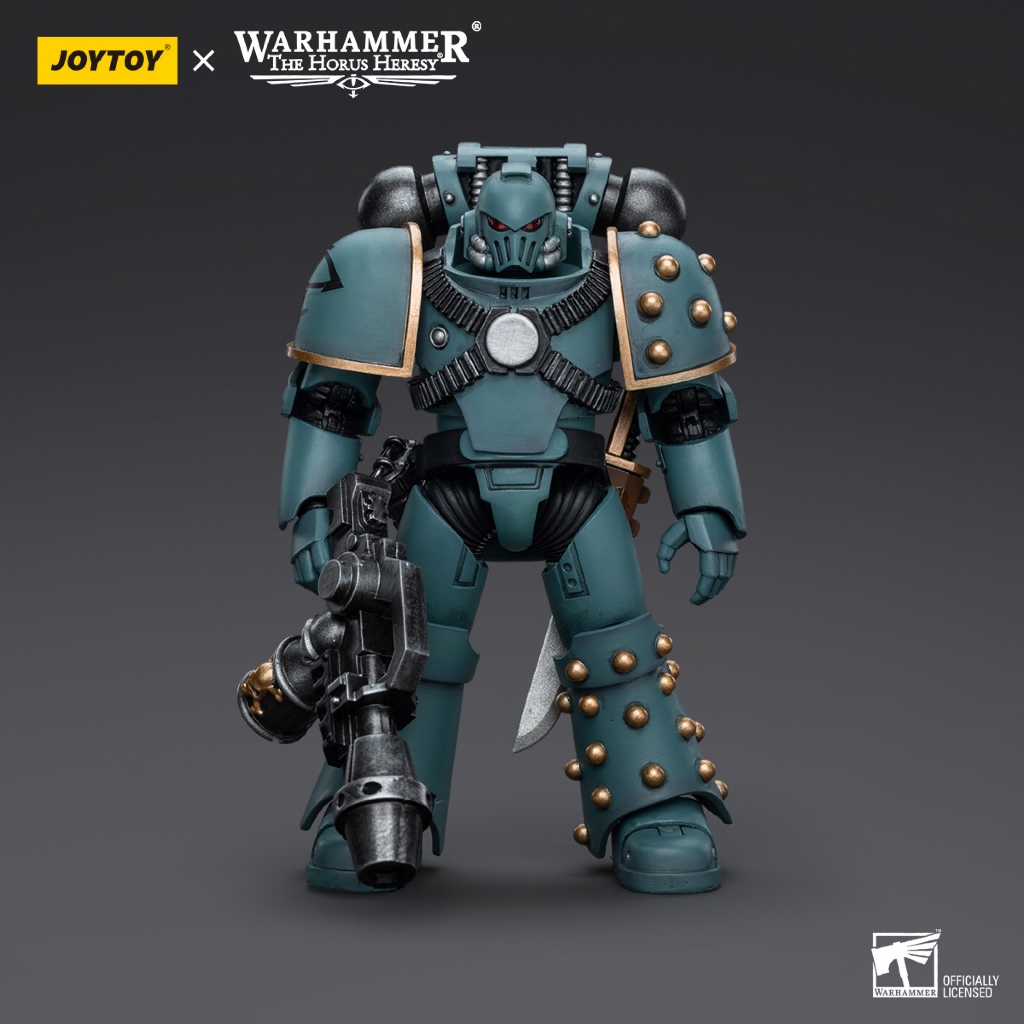 Sons of Horus MKIV Tactical Squad Legionary with Flamer - main product image