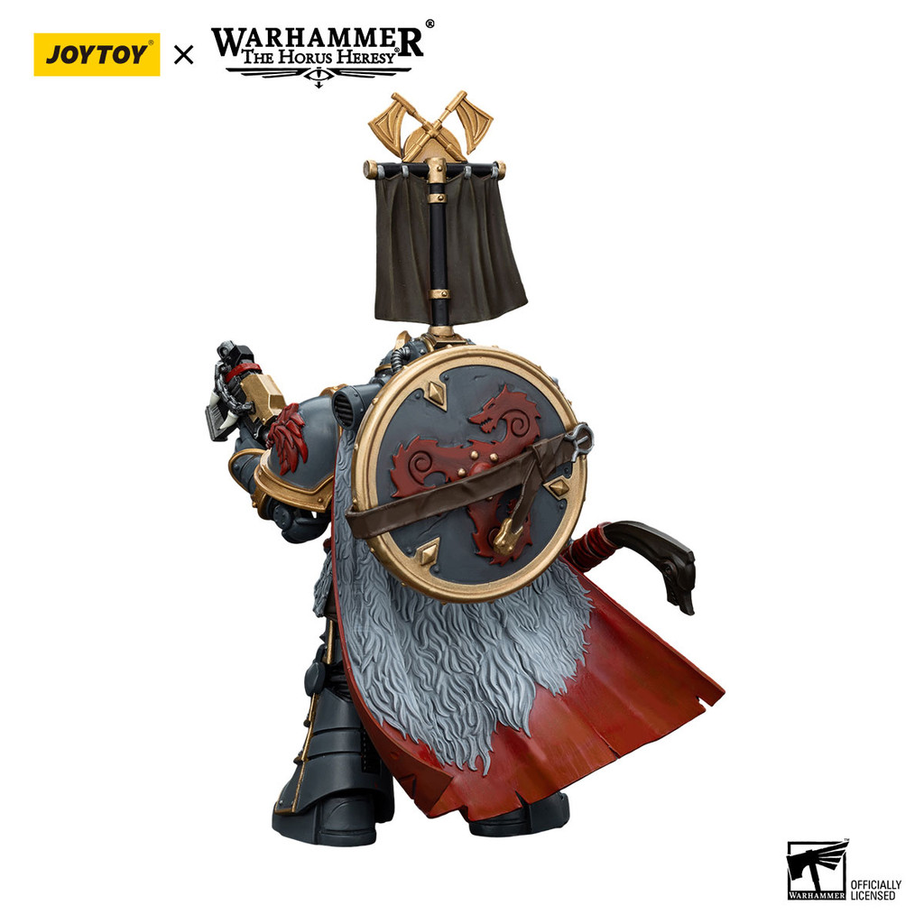Space WolvesLegion Praetor with Power Axe and Combat Shield - view 3